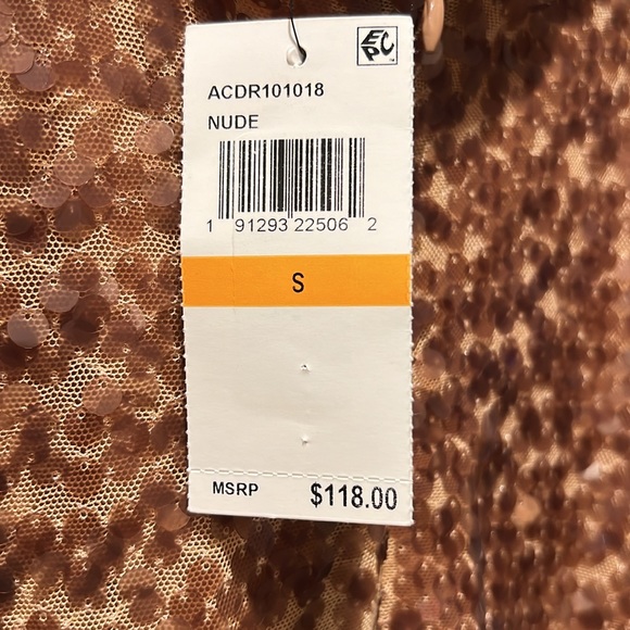 Gold, sequin cocktail dress. - Picture 4 of 5